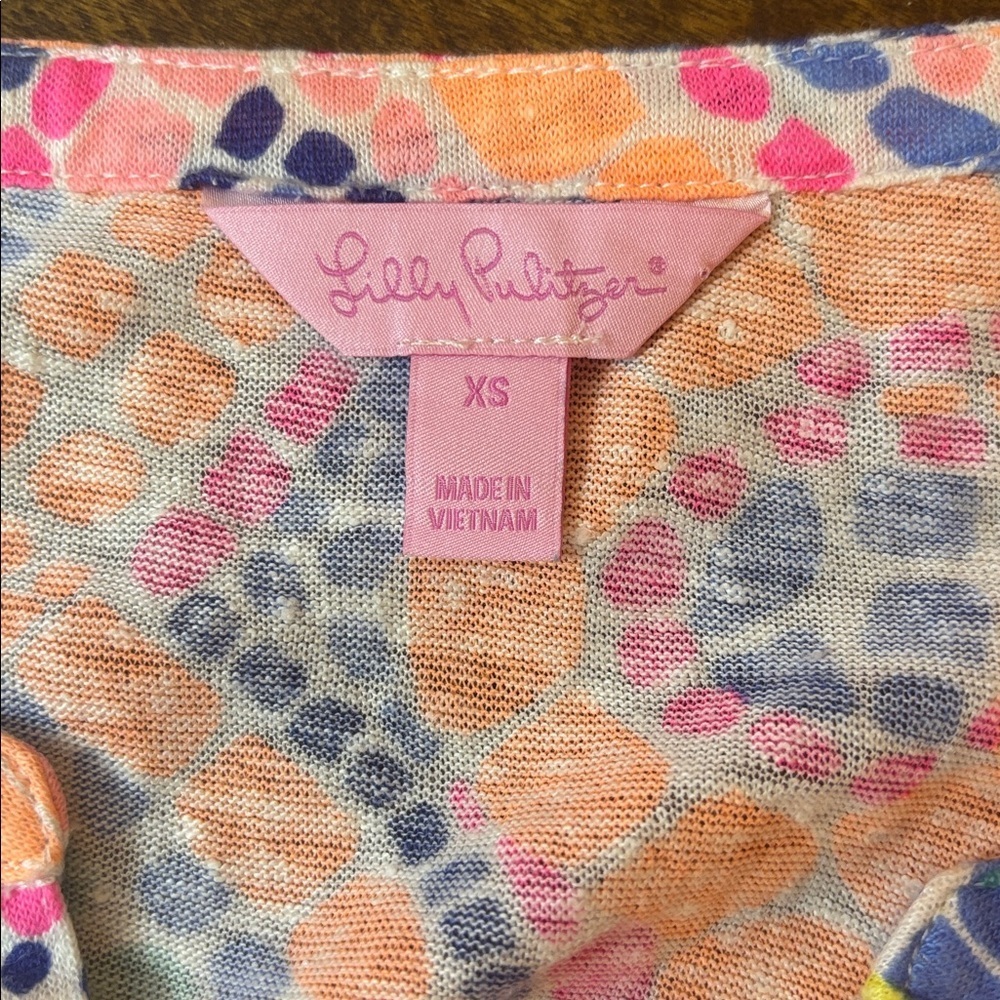 Lilly Pulitzer XS Colorful Mosaic Popover Top 3/4 Sleeve Pink Blue Preppy Resort - Picture 2 of 4